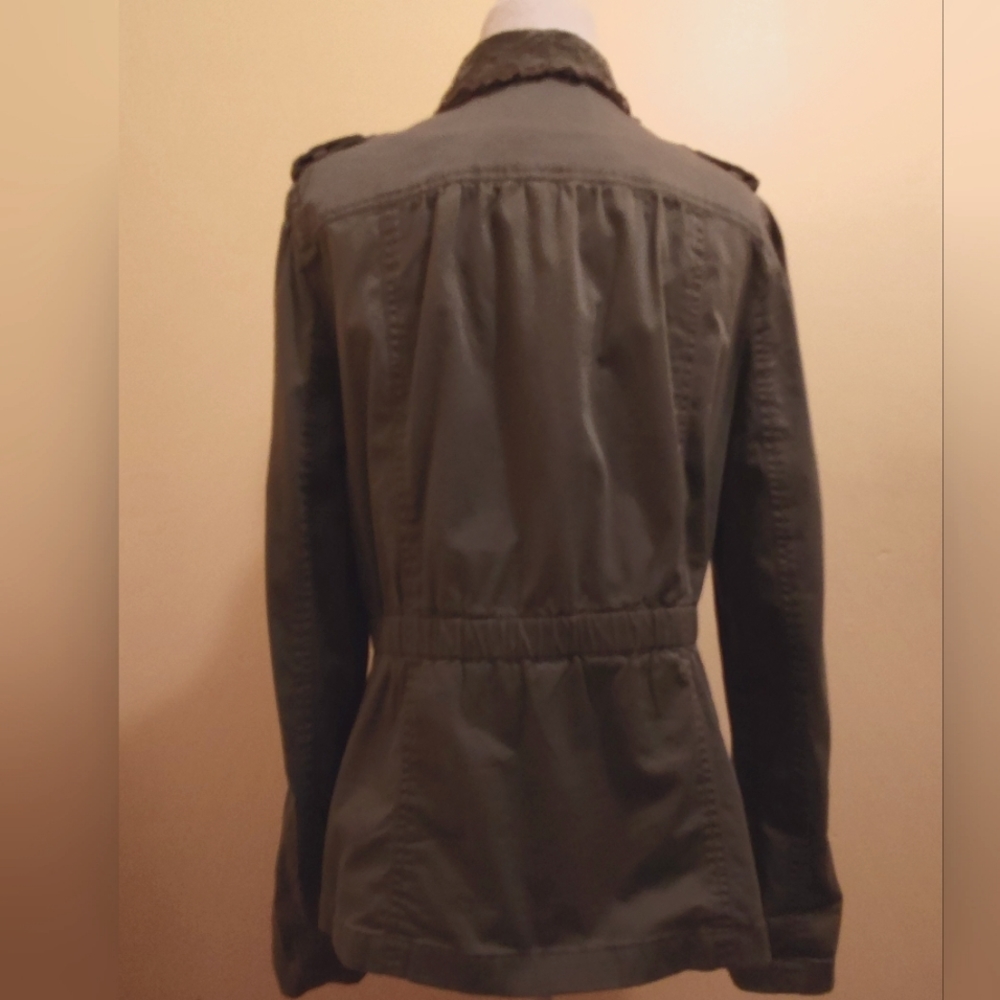 LOFT Jacket - Picture 2 of 4